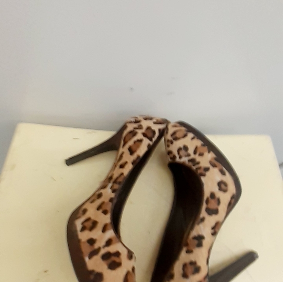 RALPH LAUREN LEOPARD PONY FUR PUMPS HEELS 8.5 - Picture 7 of 7